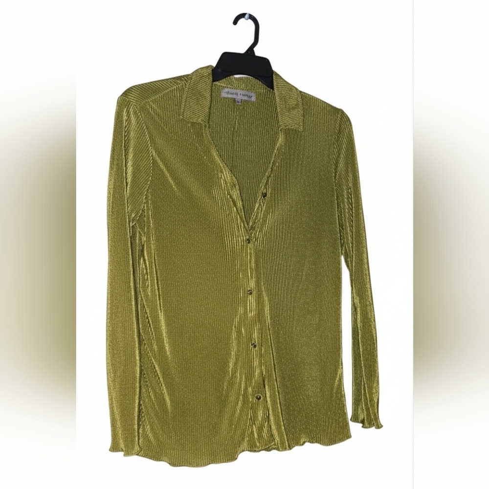 Absolutely Famous Gold Button-Up Blouse